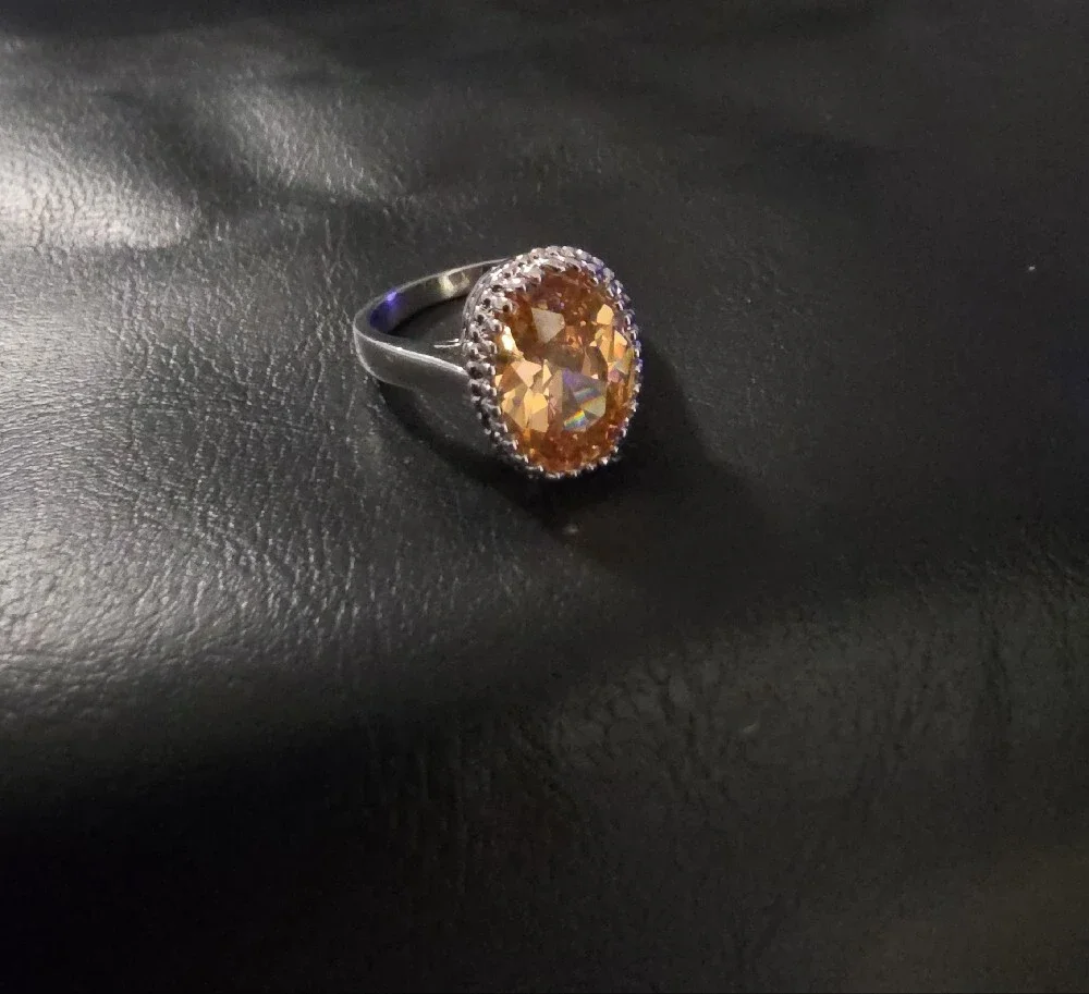 N/A elegant gold